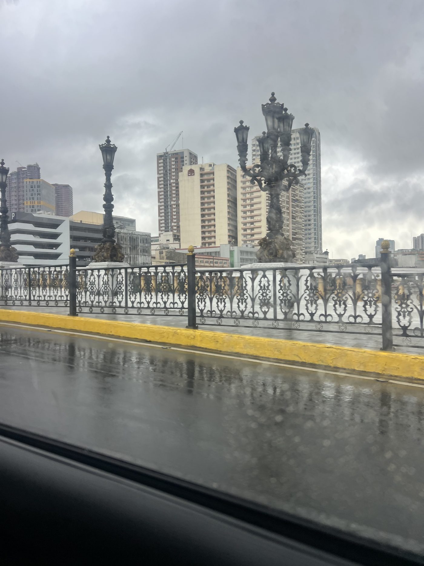 Manila bridge rainy season