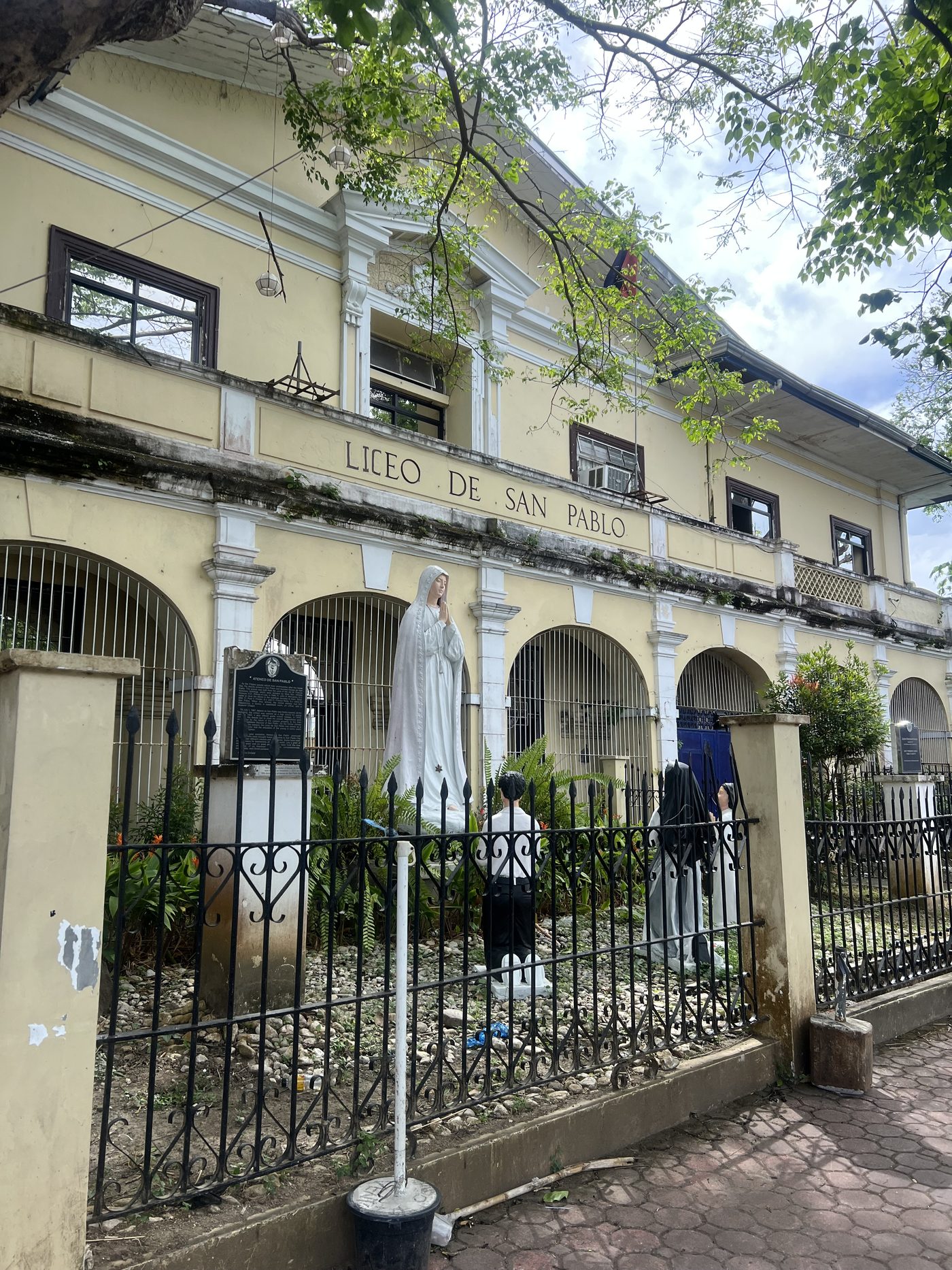 Liceo de San Pablo colonial architecture